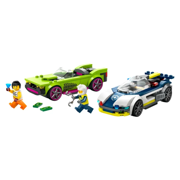 102 Lego City Police Car and Muscle Car Chase 01