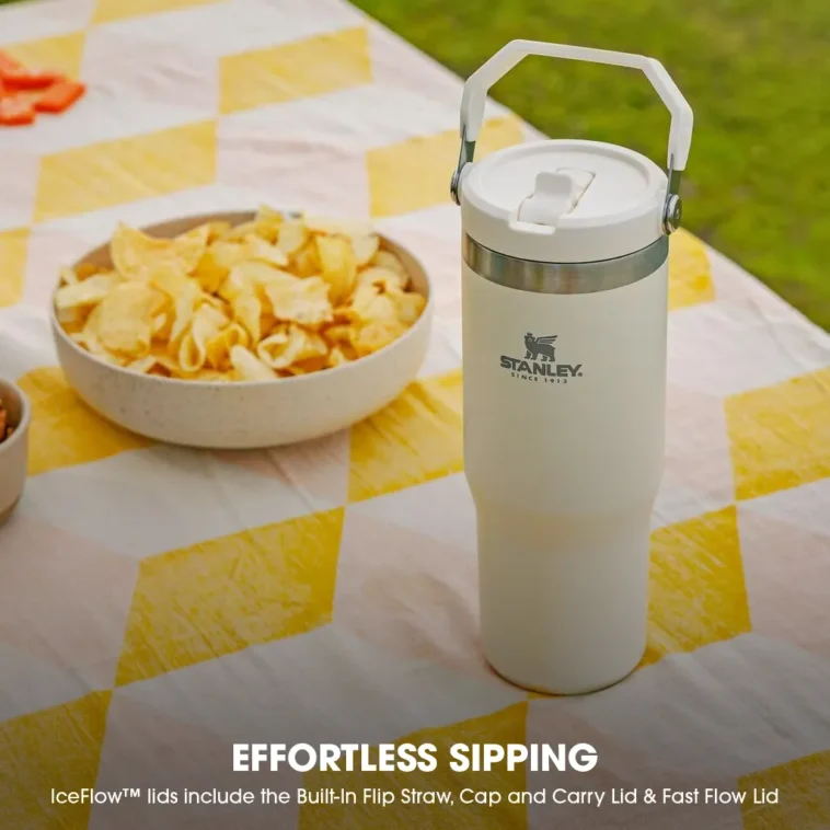 003 Stanley The IceFlow Flip Straw Tumbler 01