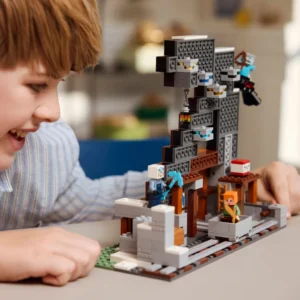 0179 Lego Minecraft the Pickaxe Mine 21277 02