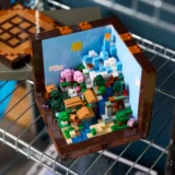 0216 Lego Minecraft the Crafting Table 21265 03 0216 Lego Minecraft the Crafting Table 21265 03