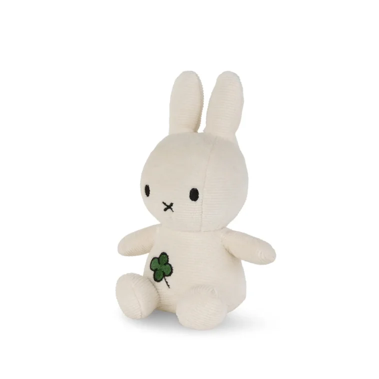 034 01 Miffy Four Leaf Clover 18cm Offwhite 02