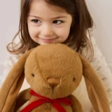 007 08 Snuggle Bunnies Penelope 45cm Toffee 04
