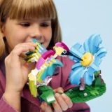 0281 Lego Creator 3 in 1 Wild Animals Colorful Hummingbird 31384 02