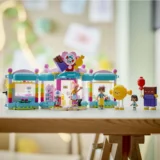 0345 Lego Friends Heartlake City Candy Store 42649 02