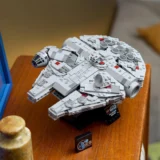 0375 Lego Star Wars Millennium Falcon 75375 02