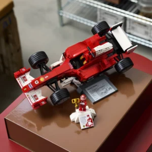 0388 Lego Icons Ferrari F2004 and Michael Schumacher 11375 02