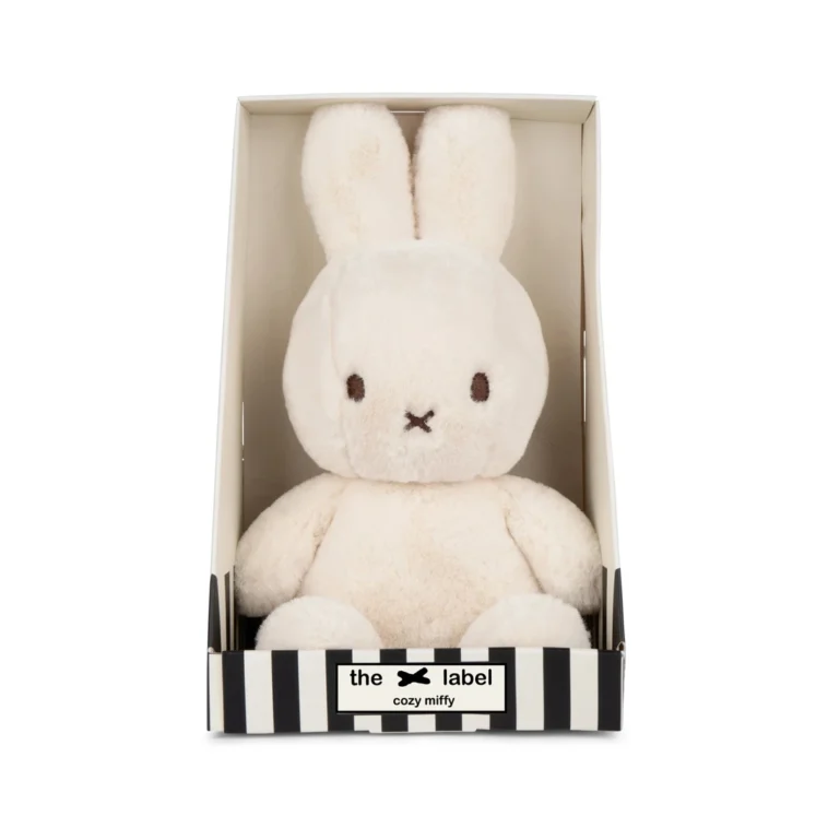 046 01 Miffy Cozy Sitting in Giftbox 23cm Cream 01